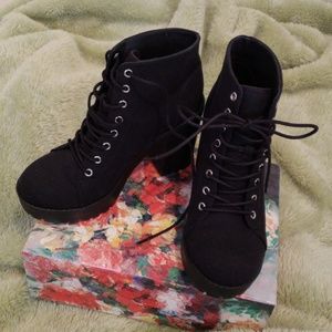 Lace up boots